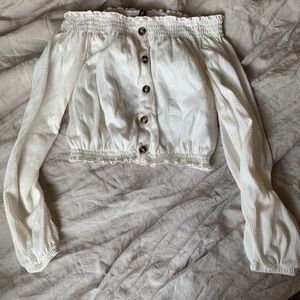 H&M NWOT Off-The-Shoulder Crop Top